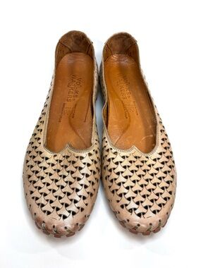 Volks Walkers Tan Leather Flats | 40